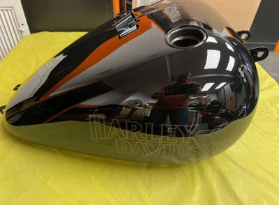Harley Davidson FXLRS 5 Gallon Tank.