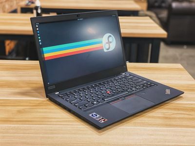 ThinkPad T14 running Fedora